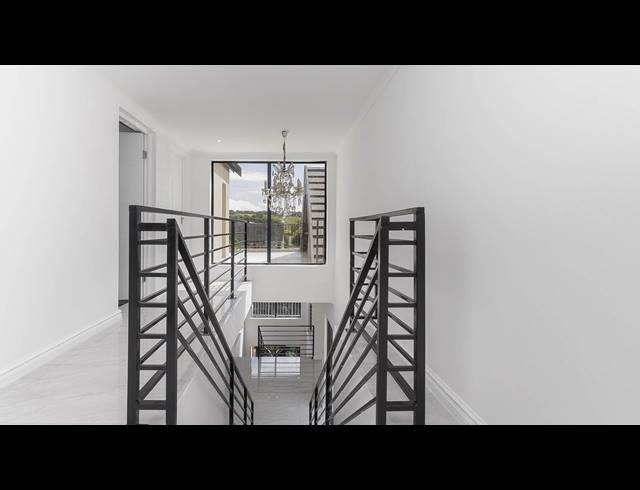 4 BEDROOM HOUSE FOR SALE IN COTSWOLD DOWNS GOLF & COUNTRY ESTATE